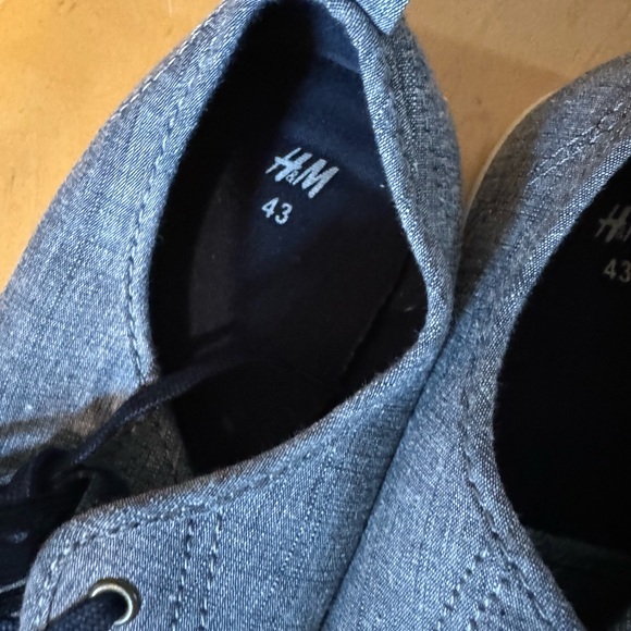 H&M shoes brand new - Picture 3 of 3